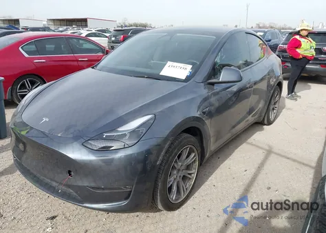 2023 Tesla Model Y Rwd из США, поврежденный, VIN 7SAYGDED9PF958702